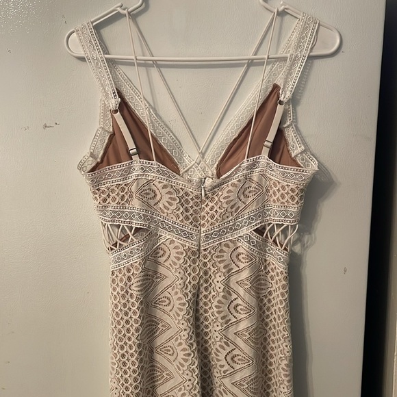 Guess Gianna White Lace Overlay Maxi Dress Cut Out Sleeveless Slit Wedding Small - Picture 7 of 13